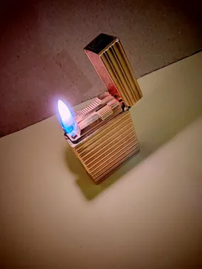 Briquet gaz fonctionnel Dupont Paris