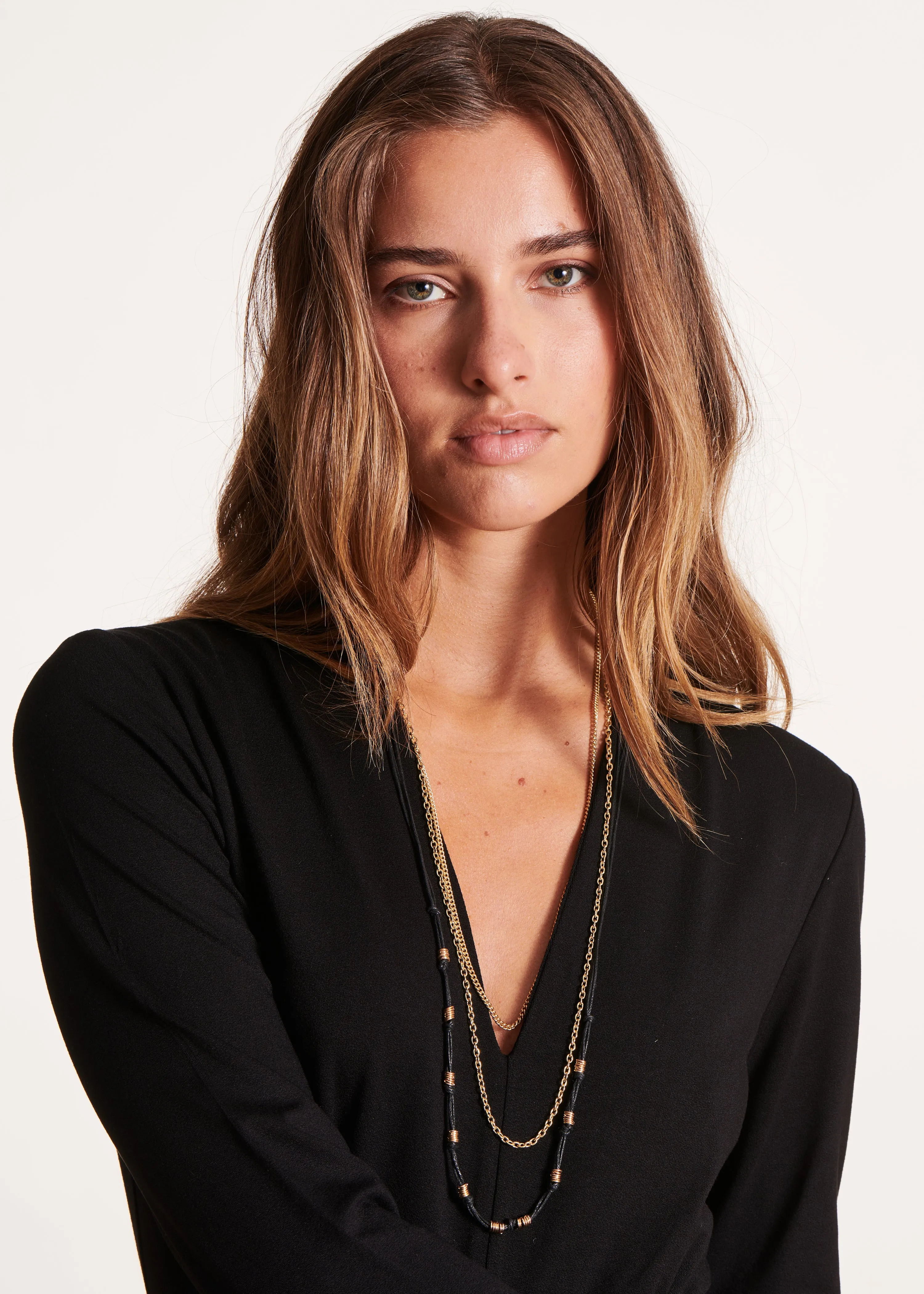 Collier sautoir avec chaîne et corde