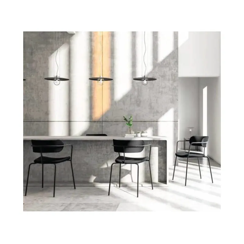 Lot de 4 chaises couleur look bistro pour cafétéria