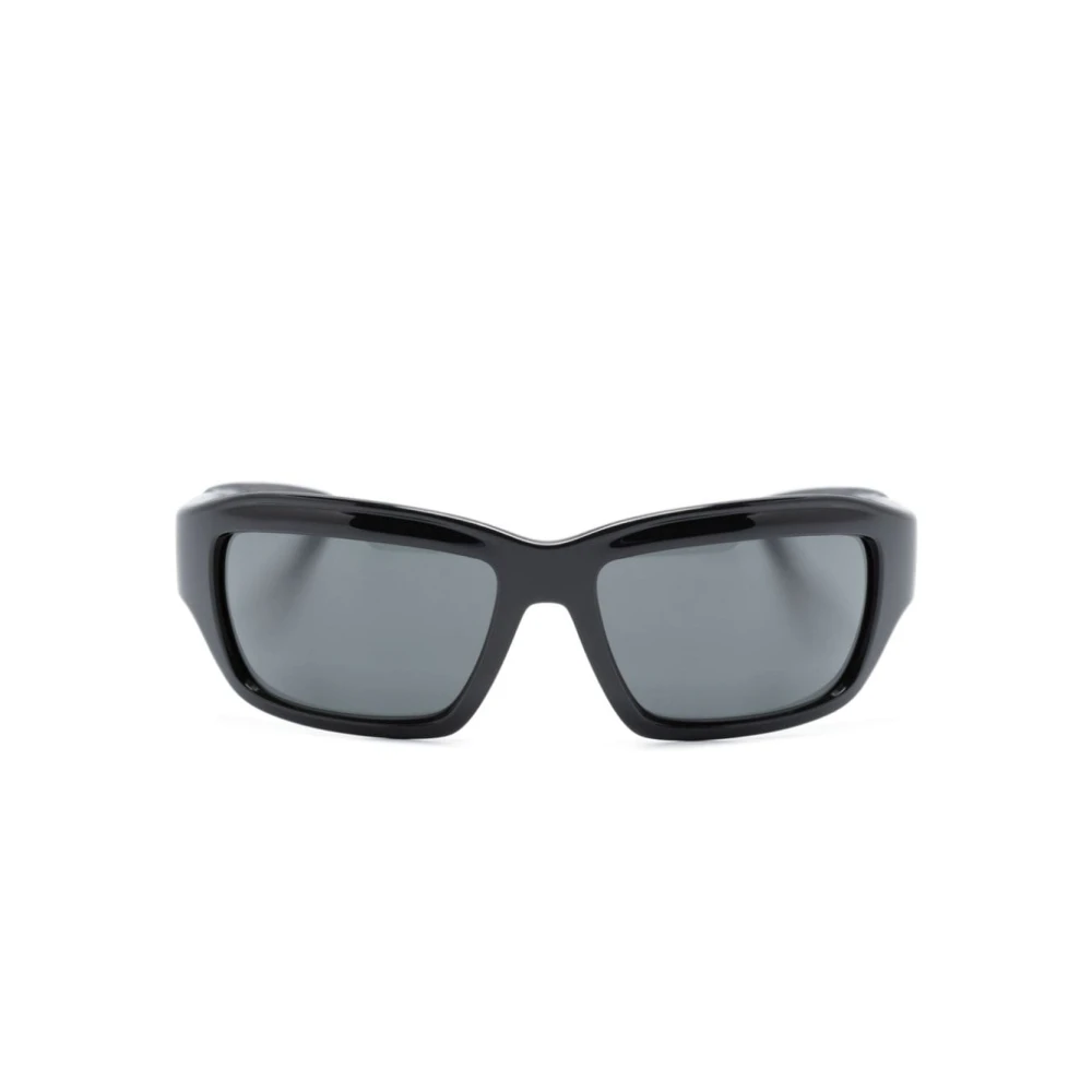 Lunettes de soleil noires avec étui d'origine