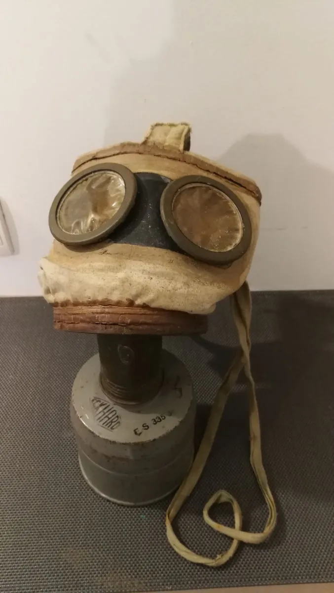 Masque à gaz '' ECKHARD''